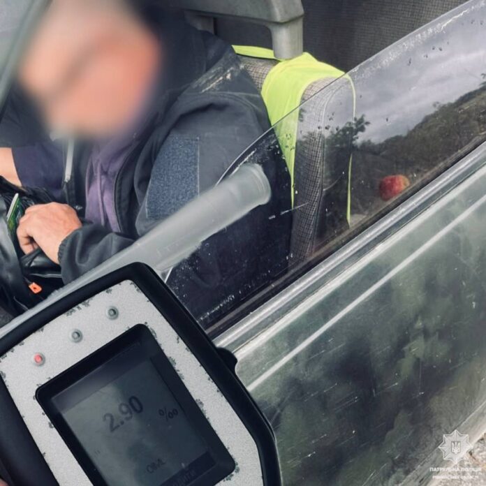 Дубенські патрульні виявили п'яного водія Дубенські патрульні виявили п'яного водія