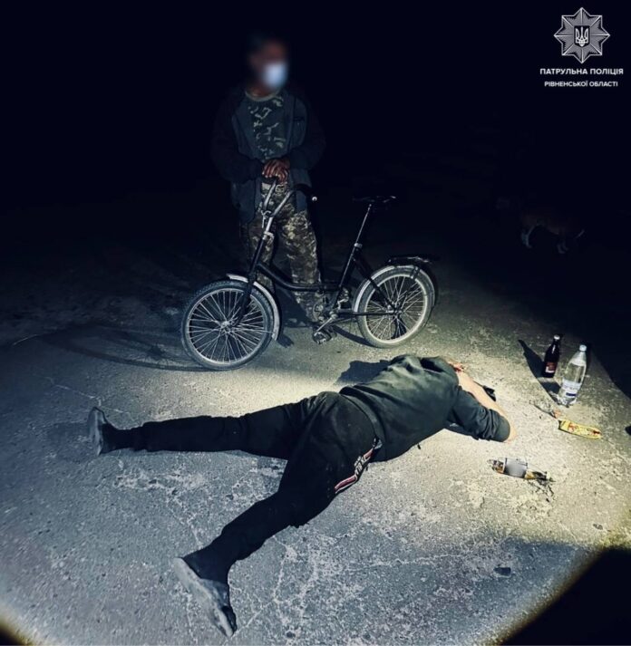 На Рівненщині чоловік повідомив поліцейським про намір підпалити школи На Рівненщині чоловік повідомив поліцейським про намір підпалити школи