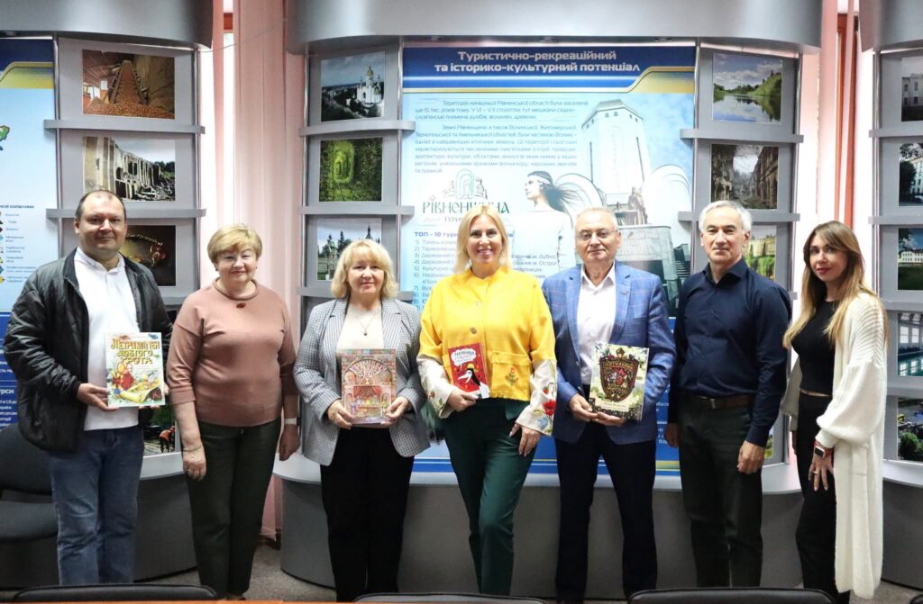 Олена Медведєва стала лауреаткою премії імені Світочів 2 Премія імені Світочів