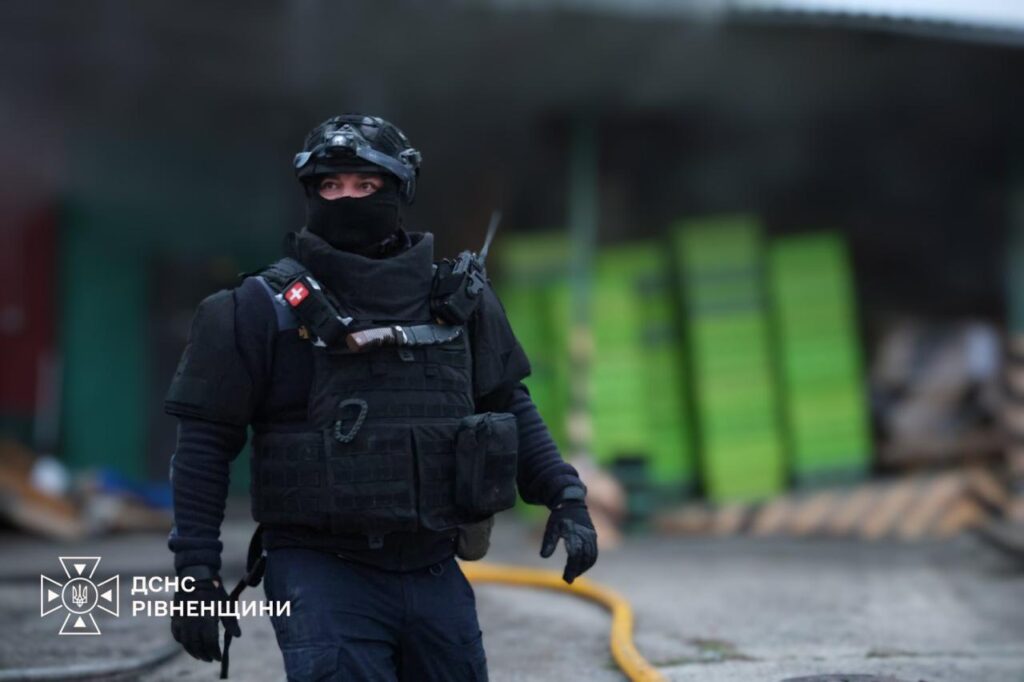 Внаслідок обстрілу підприємства Рівненщини травмовано двох людей 1