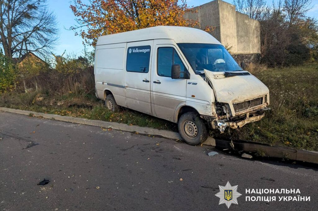 На Костопільщині внаслідок ДТП загинула скутеристка 2