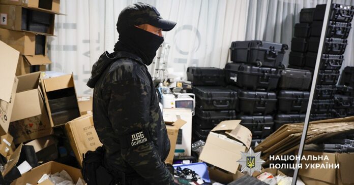 незаконного збуту військових дронів