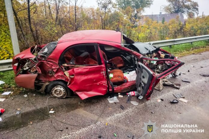 Слідчі розслідують смертельну ДТП Смертельна аварія на Радивилівщині