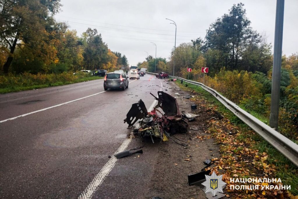 Смертельна аварія на Радивилівщині: дружина водія загинула на місці 3 Смертельна ДТП на Радивилівщині