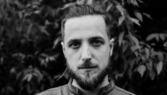 У Рівному презентували вишивану книгу Героя Максима Кривцова «Розквітнути фіалкою»