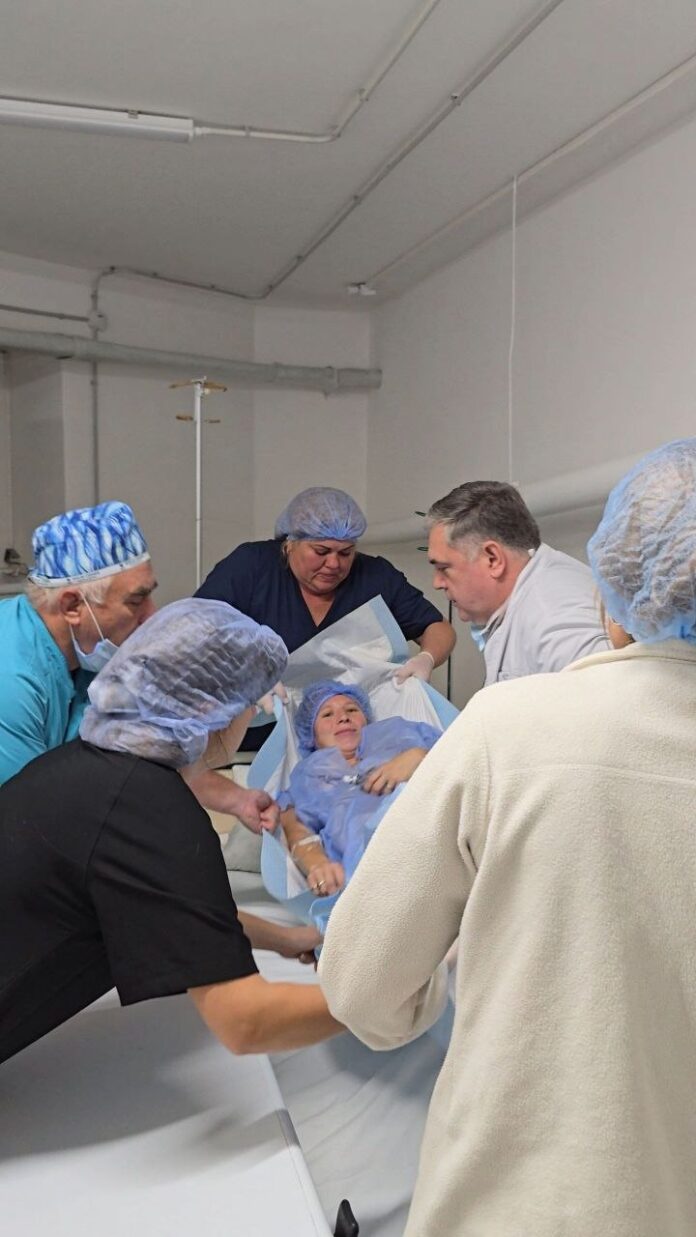 У Рівному вперше провели кесарів розтин в укритті