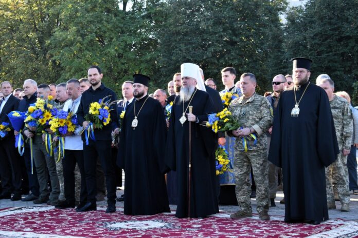Урочистості у Покровському соборі Вшанували захисників України