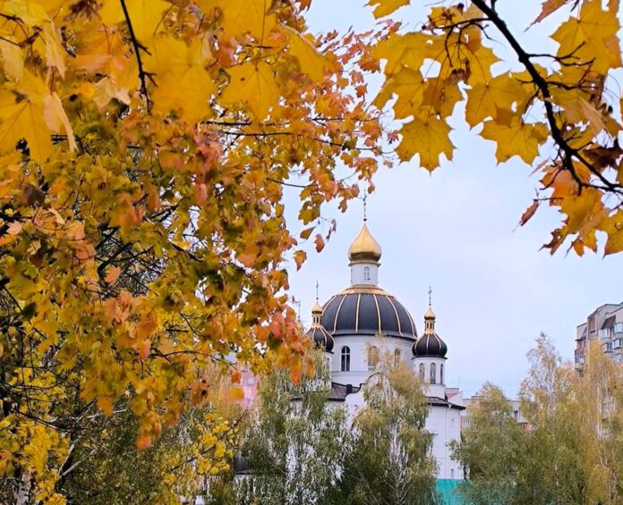Золота осінь у Рівному прогноз погоди на Рівненщині на 23 жовтня